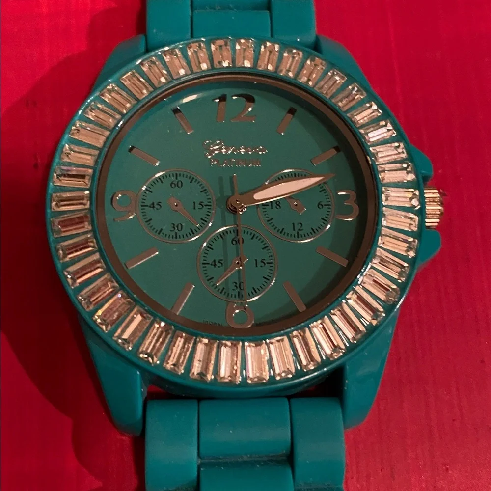Geneva stylish watch