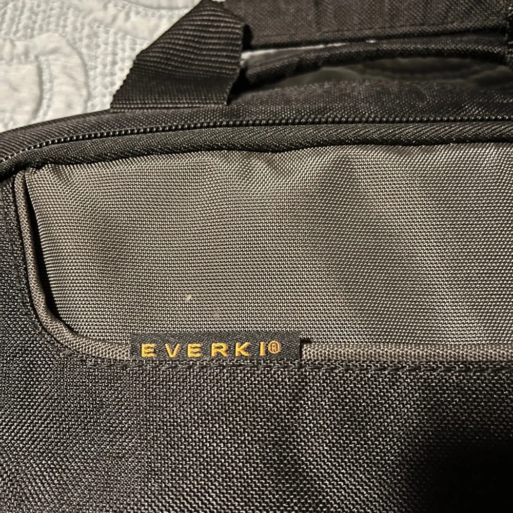 Everki stylish versatile