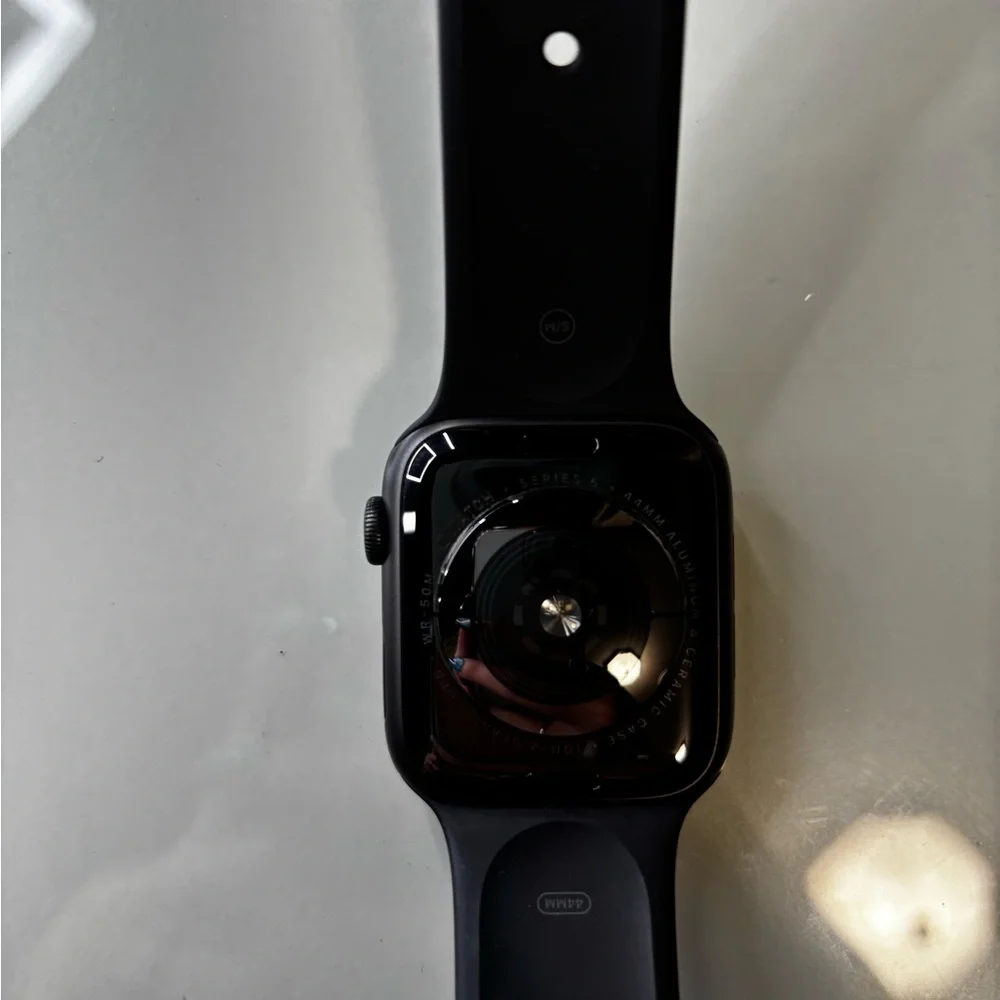 Apple watch sleek