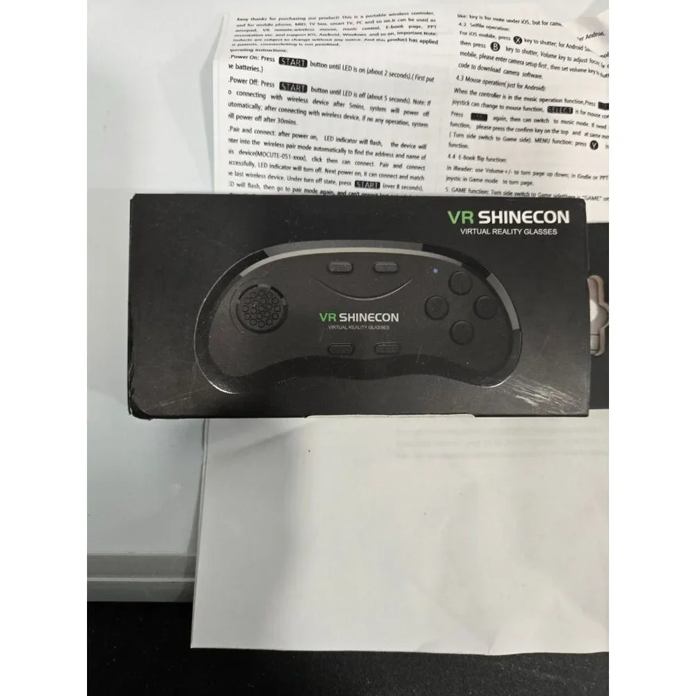 Samsung Gear VR Oculus Virtual Reality Headset SM-R323 Includes Remote