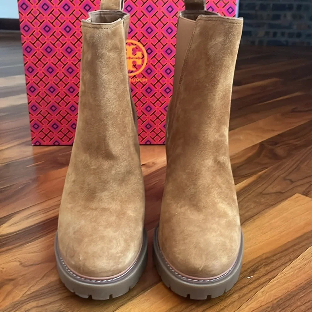 Tory Burch Lug Sole Chelsea Boot, NEW