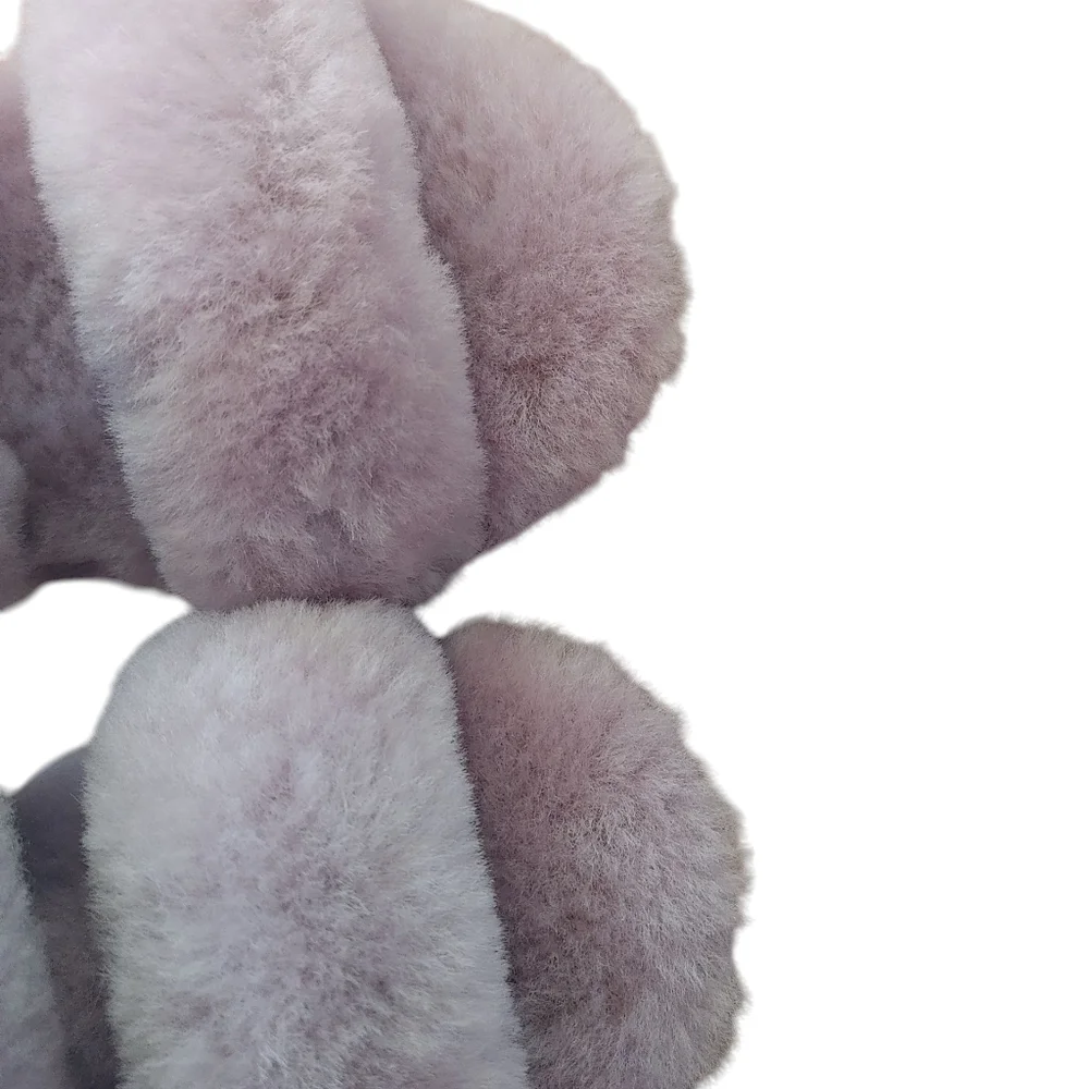 NWOT Lavender Girls' Ugg Oh Yeah Purple Lamb's Fur Slipper Slide
