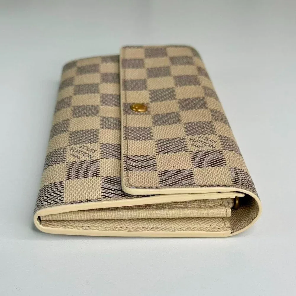 Louis Vuitton exterior no
