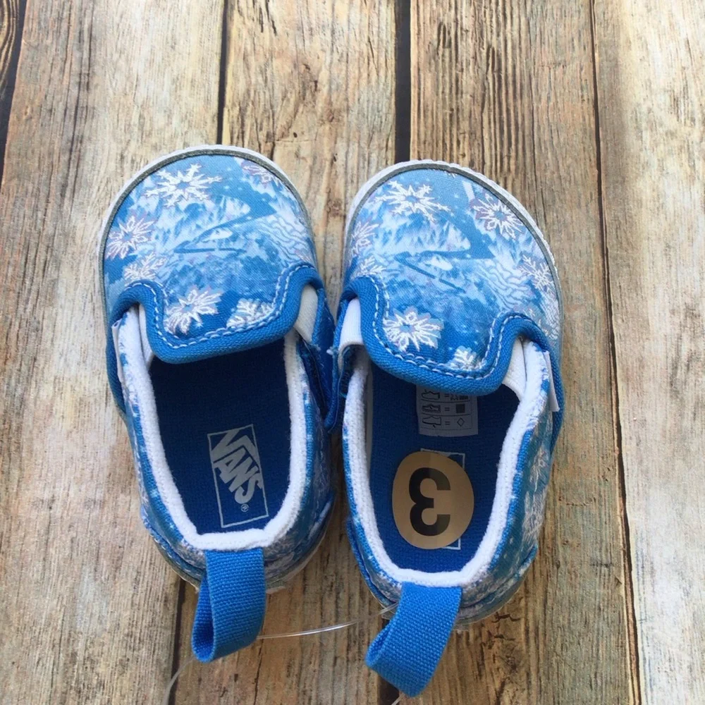 NWT Vans Winter Wonderland Snowflake Crib Shoes
