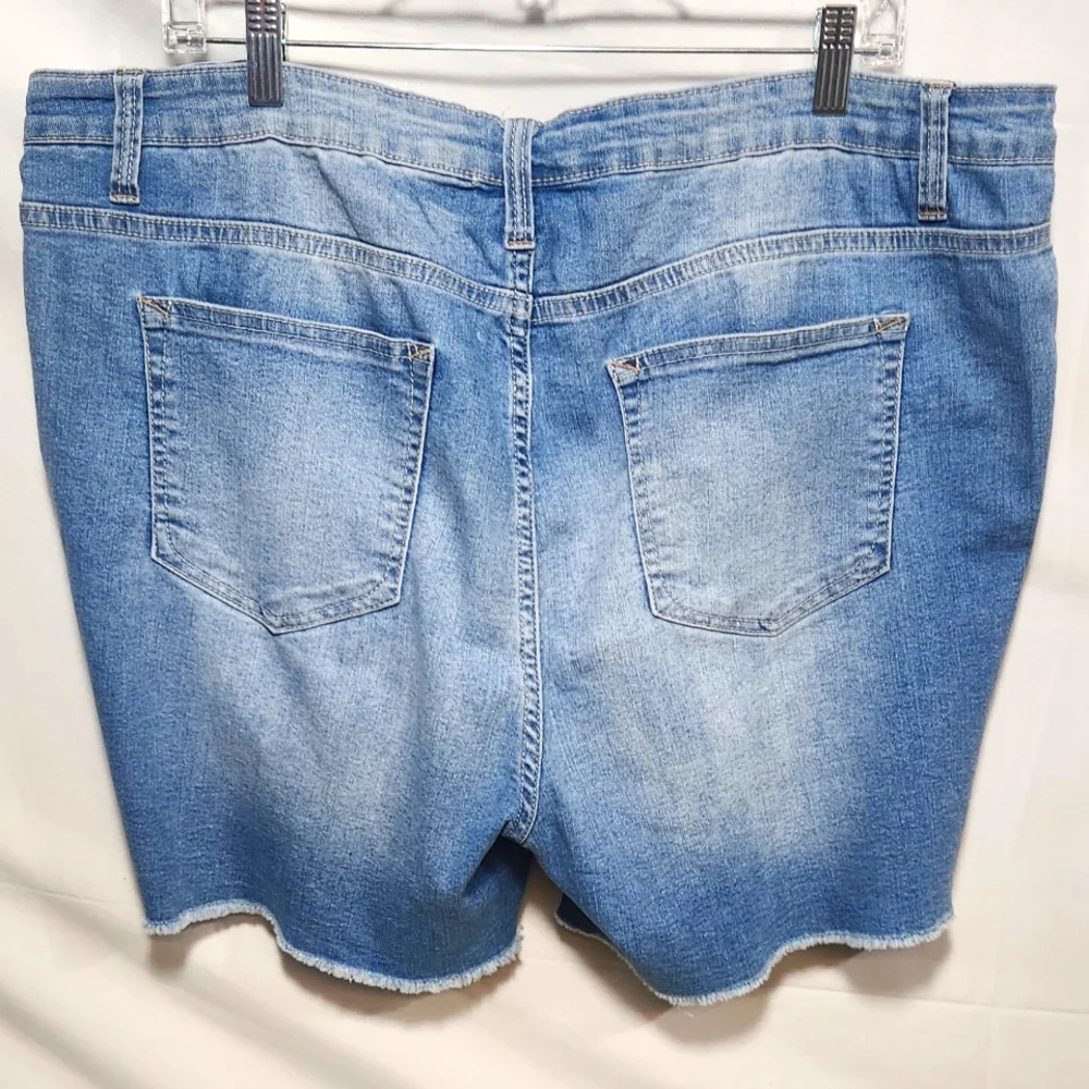Massini Blue Jean Shorts Relaxed Fit Distressed-Size 20W
