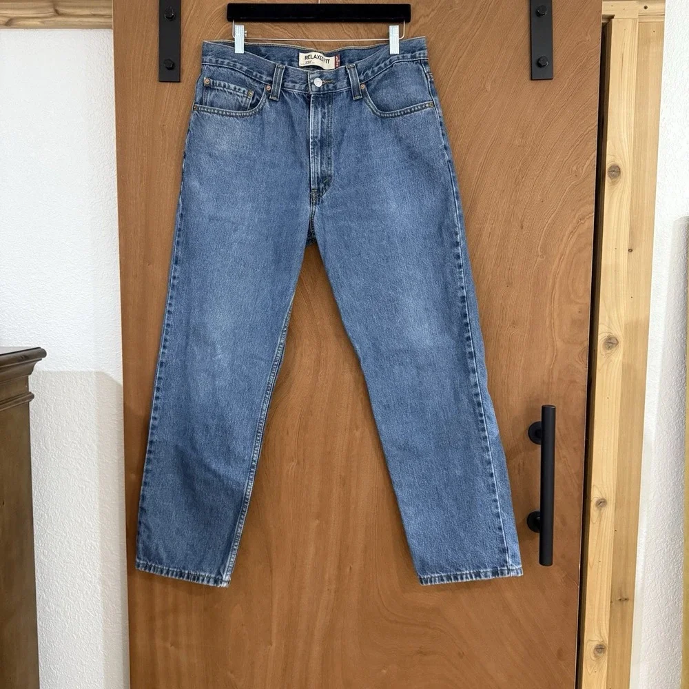 Levis step into