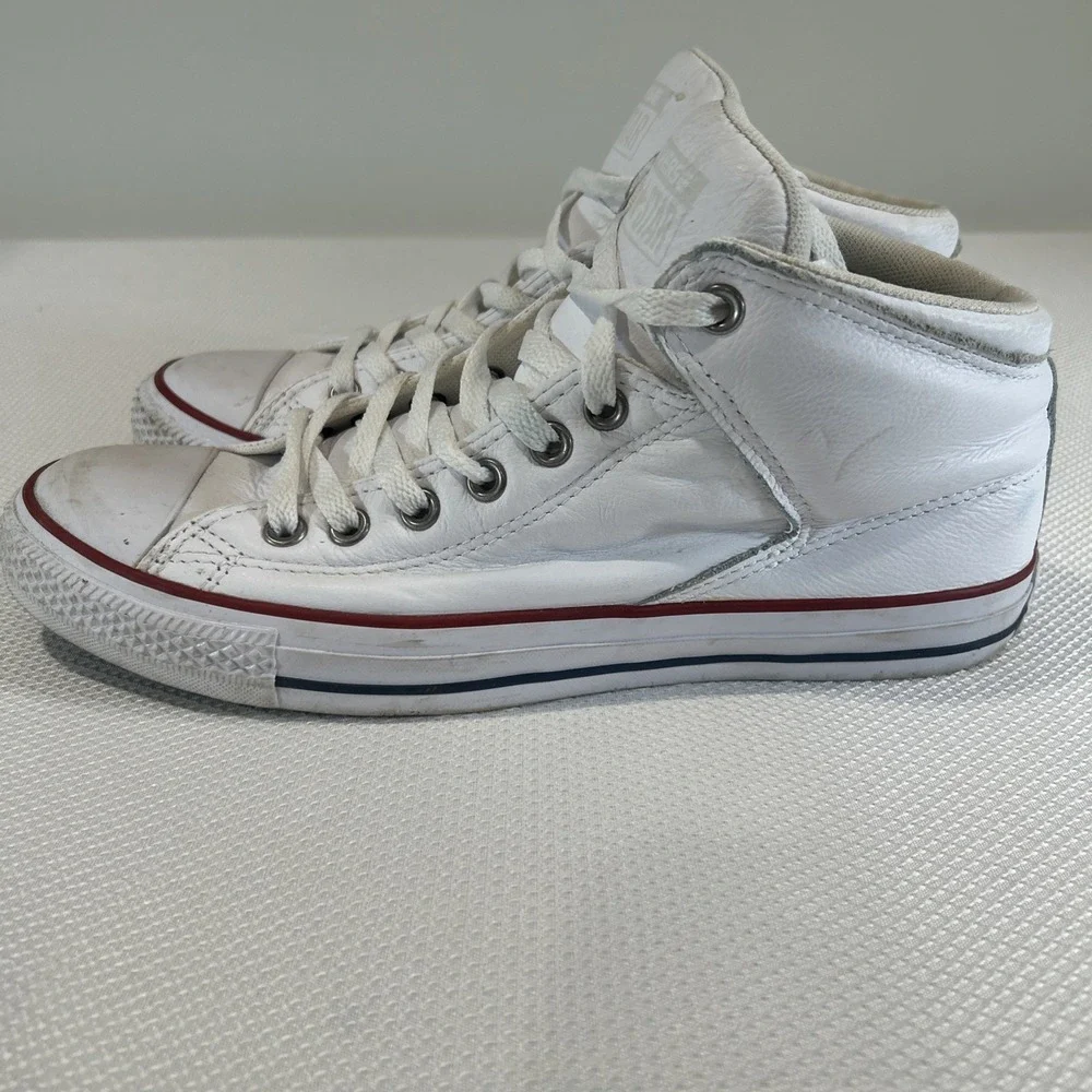 Converse Chuck Taylor All Star Sneakers White Men's 10 / Women's 12 Classic