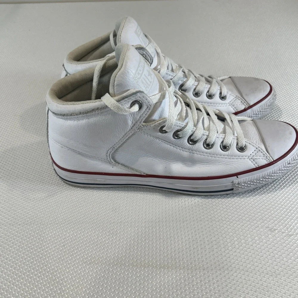 Converse Chuck Taylor All Star Sneakers White Men's 10 / Women's 12 Classic