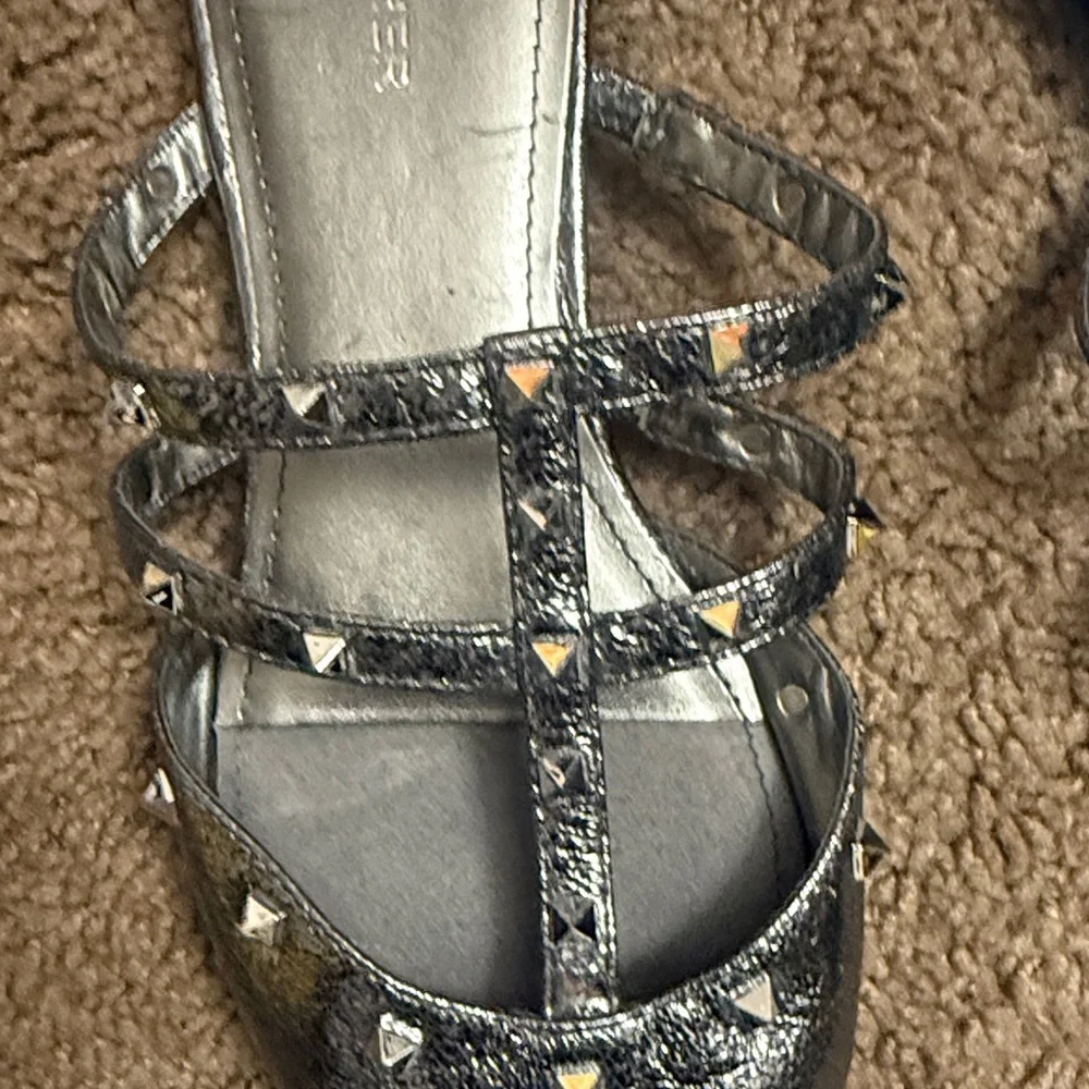 Marc Fisher elegant metallic