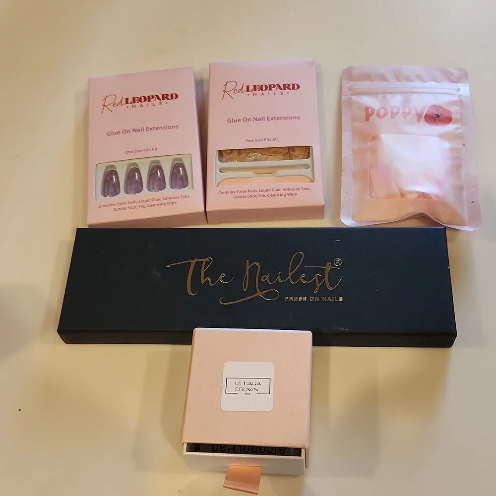 Press On Nails Bundle, 4 sets in Various Shades of Pink & Purple