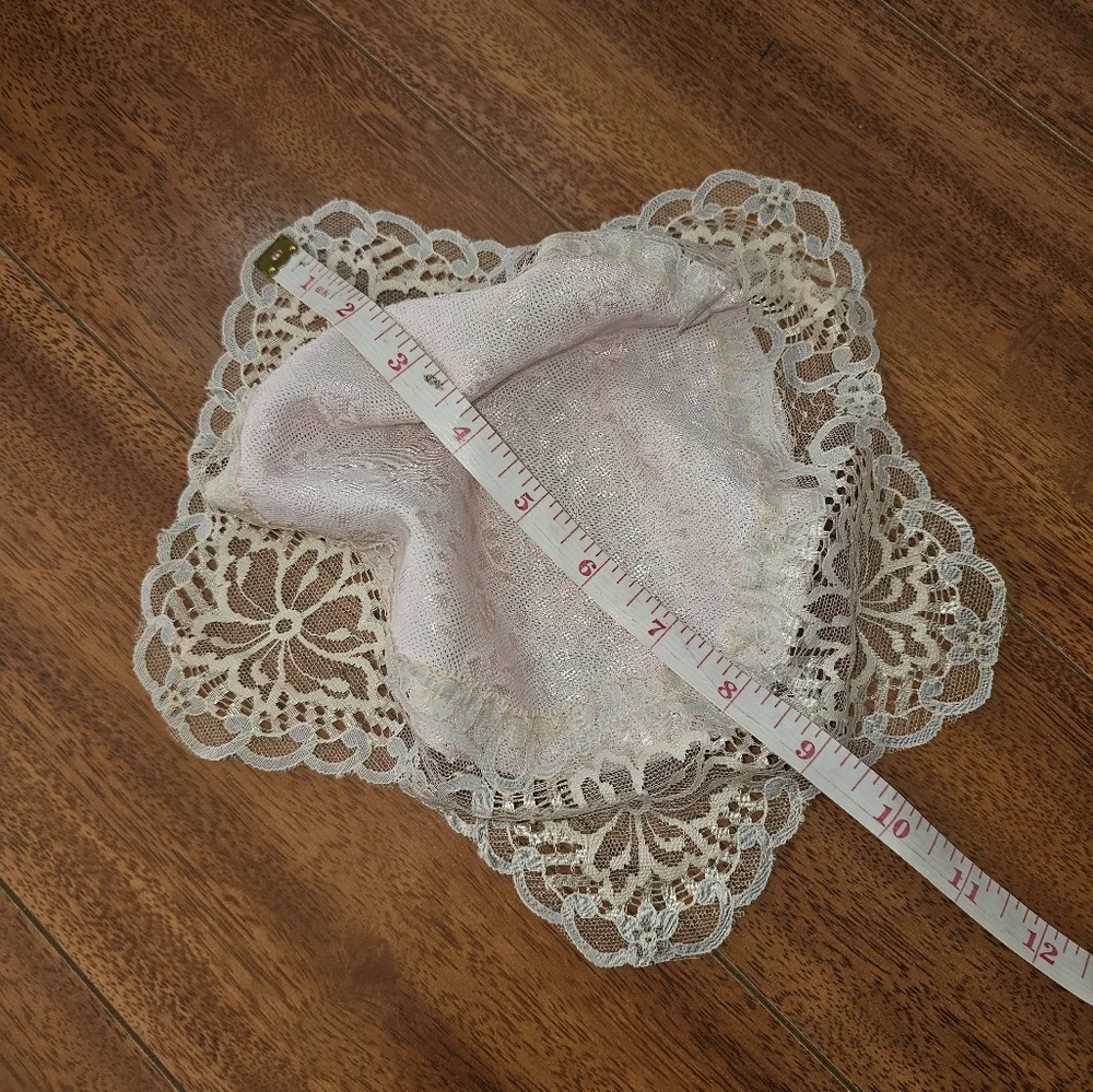 Elegant Cream/Pink Lace Trim Head Covering