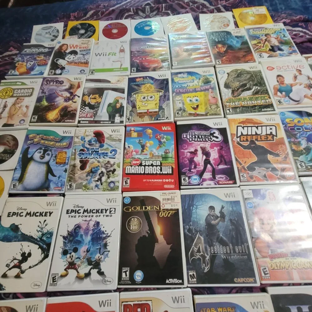 Nitendo Wii Black Console , Accessories with 48 Games included