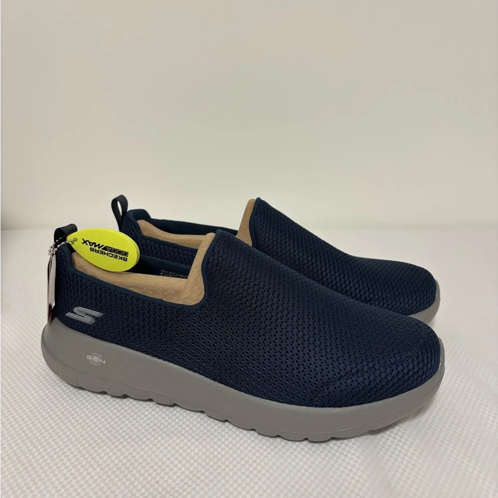 New SkechersGo Walk Max Low Navy Men’s Size: 10.5