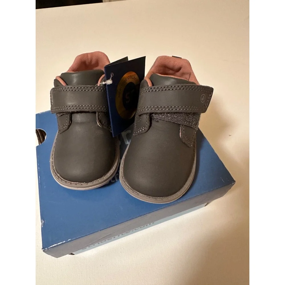 Stride Rite Griffin Shoes in Grey Toddler 5.5M