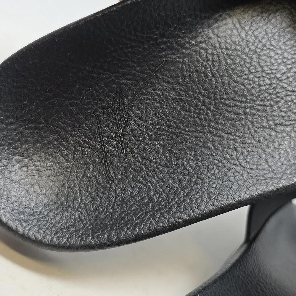 Giuseppe Zanotti Newburel Pool Slides Nero Color Sandals Size 12