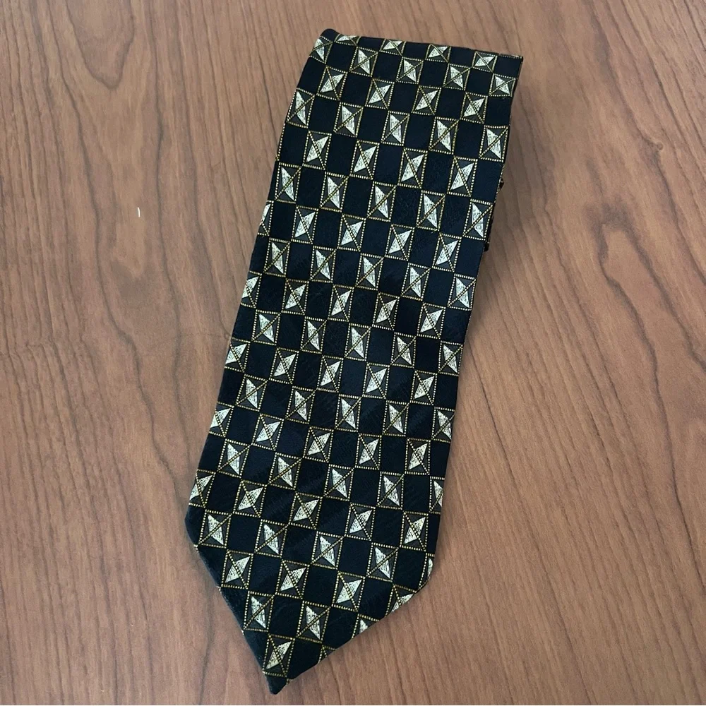 Valentino Men's Necktie 58”Handmade in Italy, 100% Silk Gold & Black Geometric