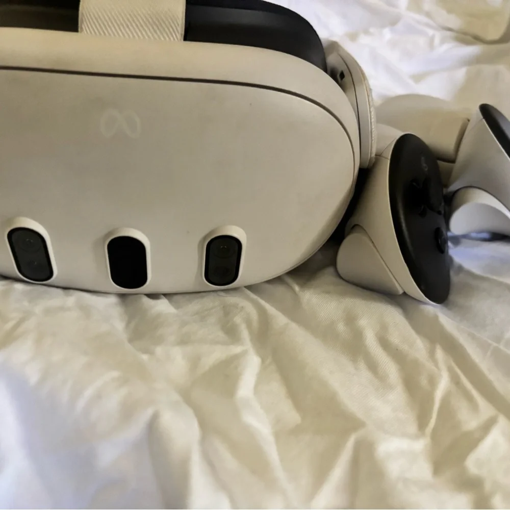 Oculus VR Headset - Black and White