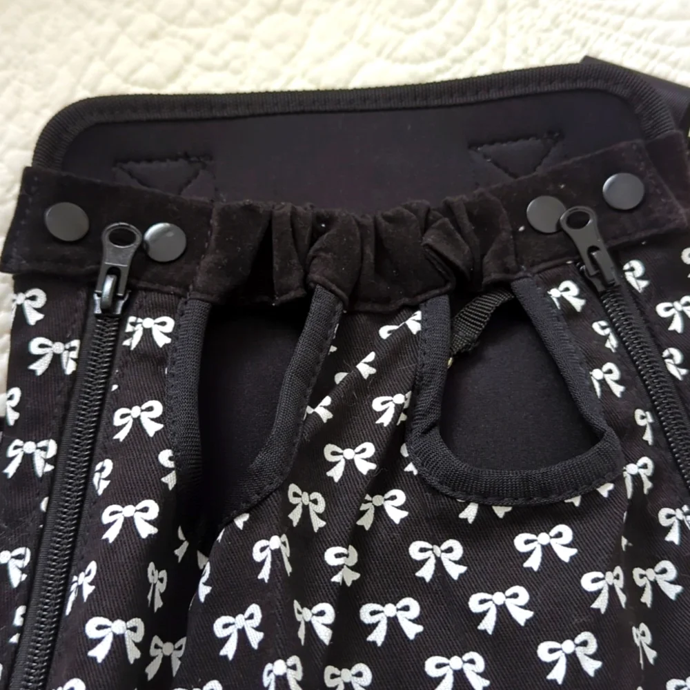 Black and White Bow Print Pet Carrier