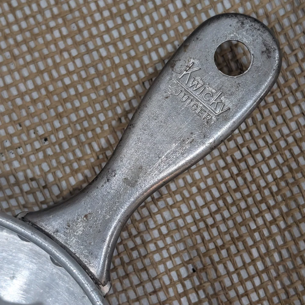 Vintage kwicky juicer