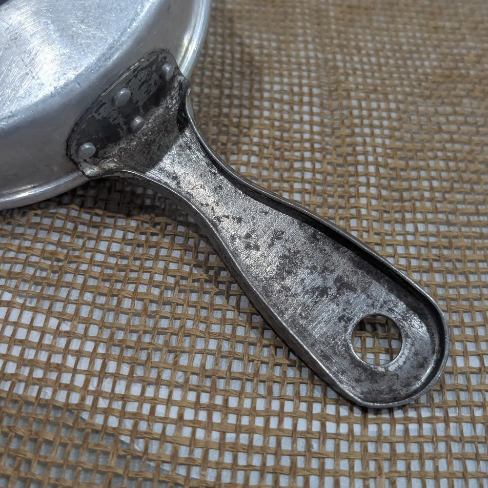 Vintage kwicky juicer