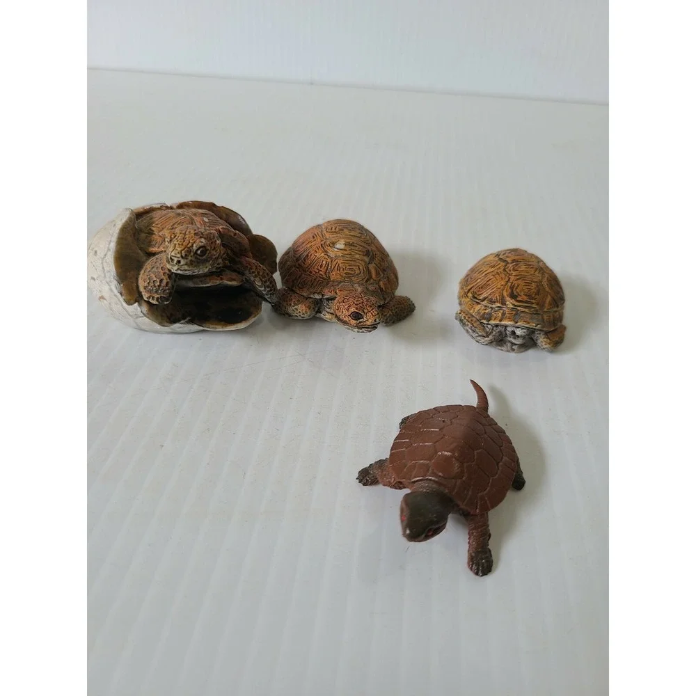 Vtg AAA Quality Rubber Tortoises Set of 3 plus small one. Turtle Egg Hatching