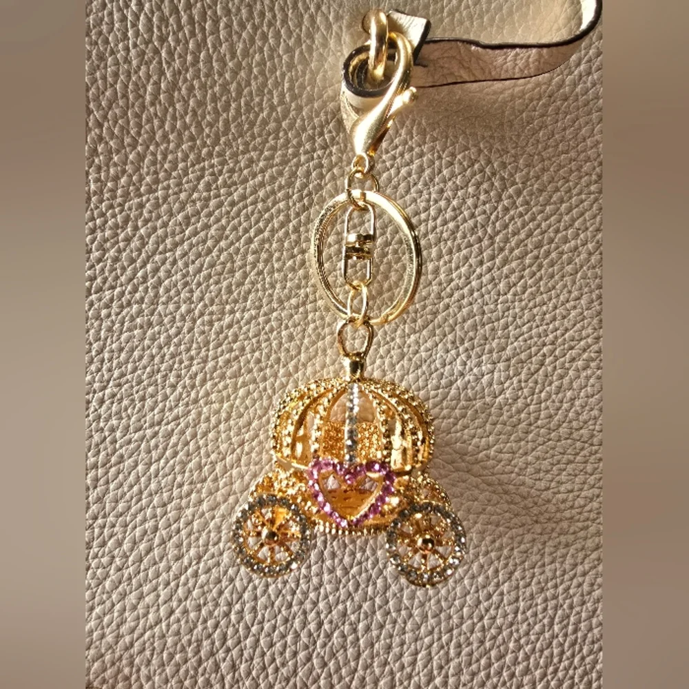 N/A elegant gold