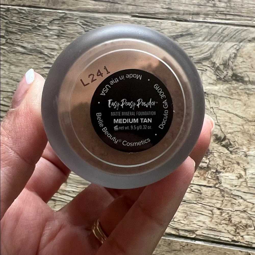 Belle by Kim Gravel multiple shades