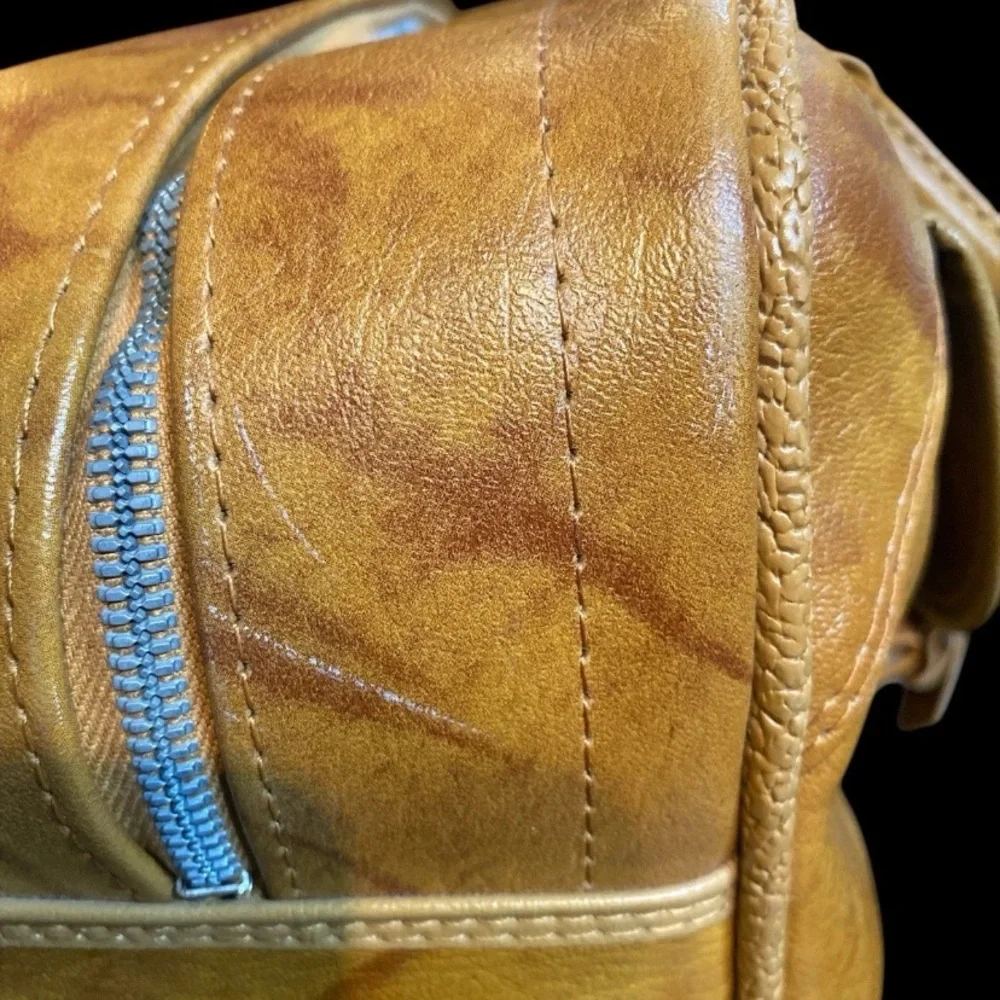 Vintage american tourister