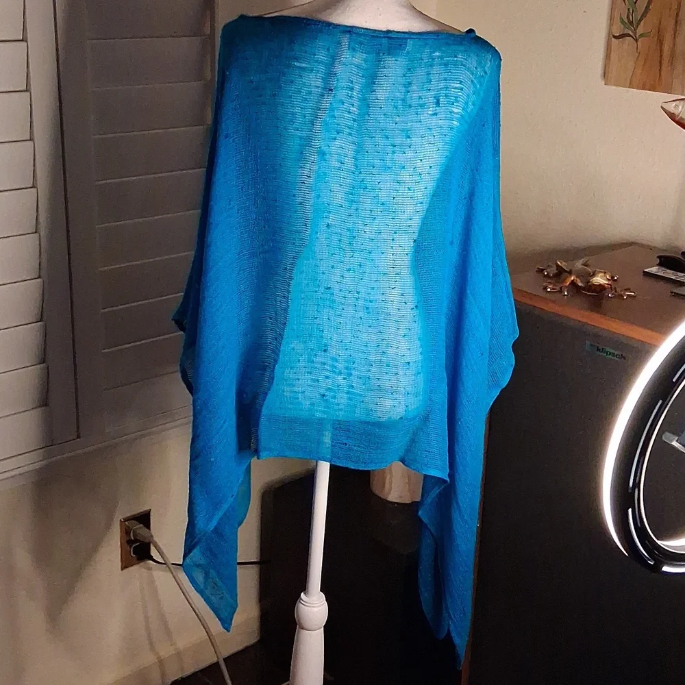 💙🏝Chico's Aqua Blue Lightweight Loose Knit Wrap/Shawl W/Sequins & Beads OS