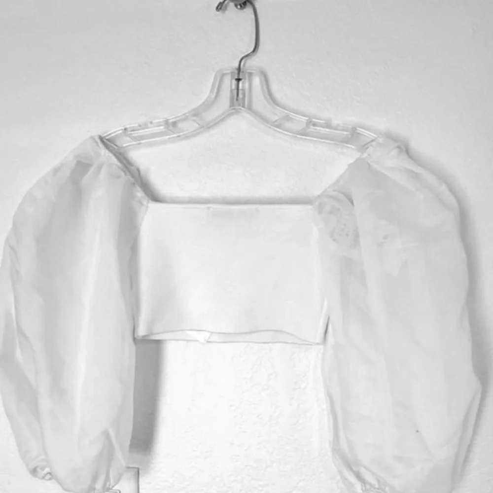 Zara trendy white