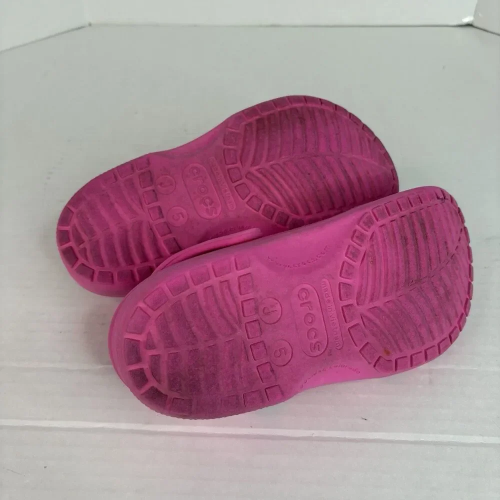 Crocs Girls Youth Size J5 Classic Clog Slip On Ultra Light Sandals Pink
