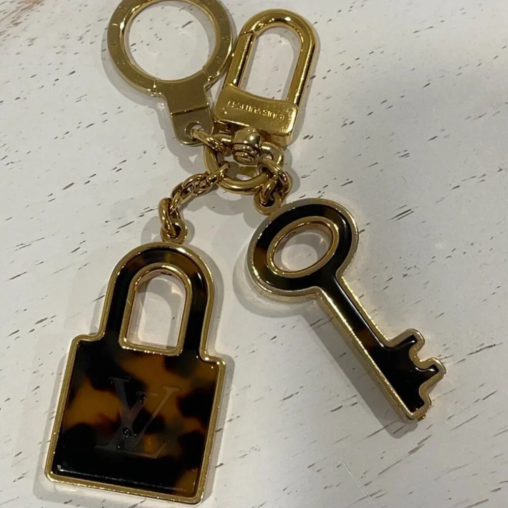 Louis Vuitton those touch