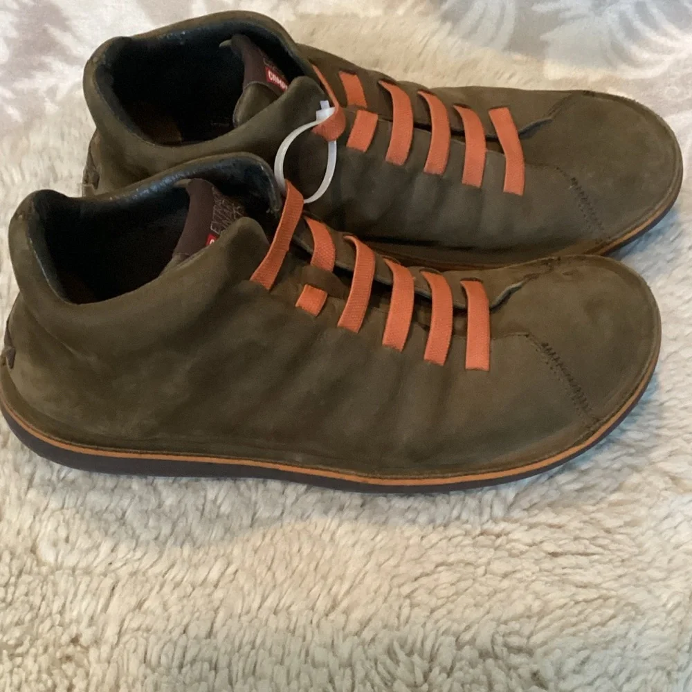 Camper stylish mocha