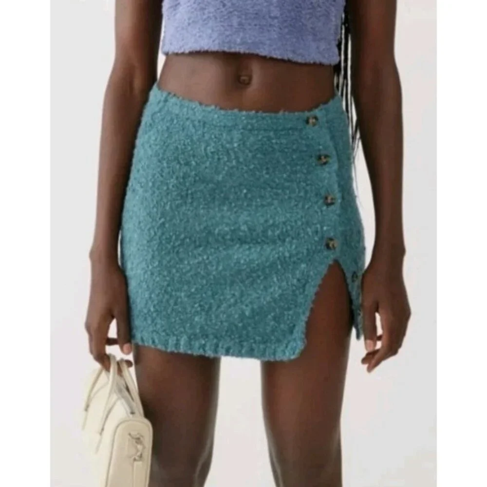 NWT Urban Outfitters Mini Skirt Aster Fuzzy Knit Buttons Blue Gray  Sz Large UO