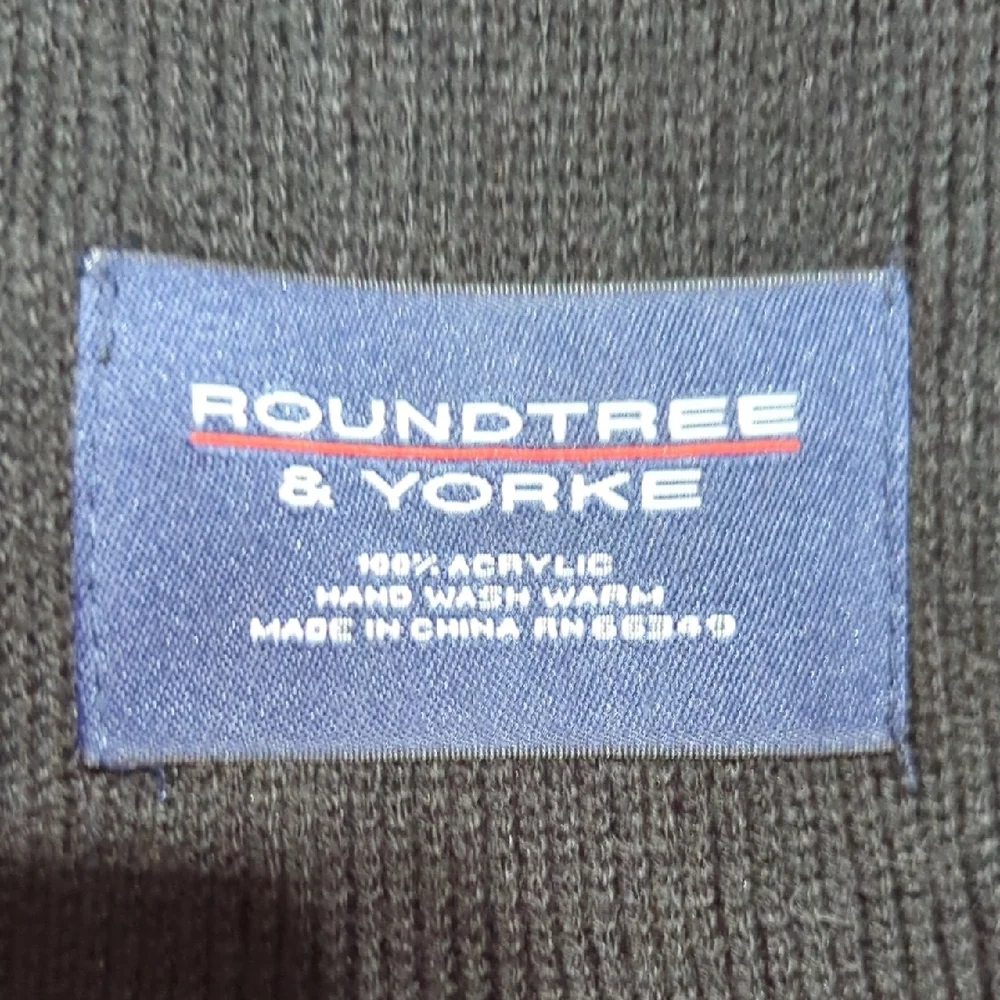 Roundtree & Yorke elegance adding outfit