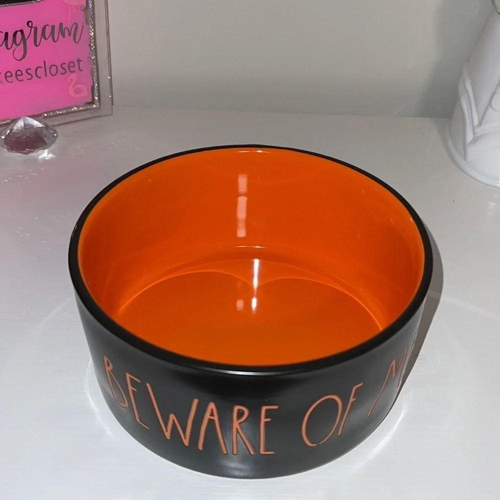 RAE DUNN HALLOWEEN DOG/CAT BOWL