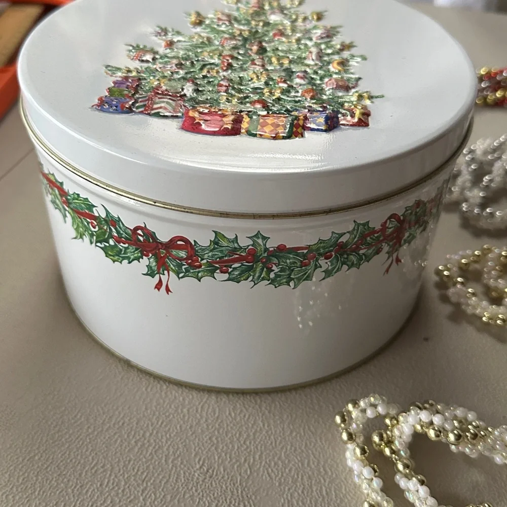 N/A canister beaded