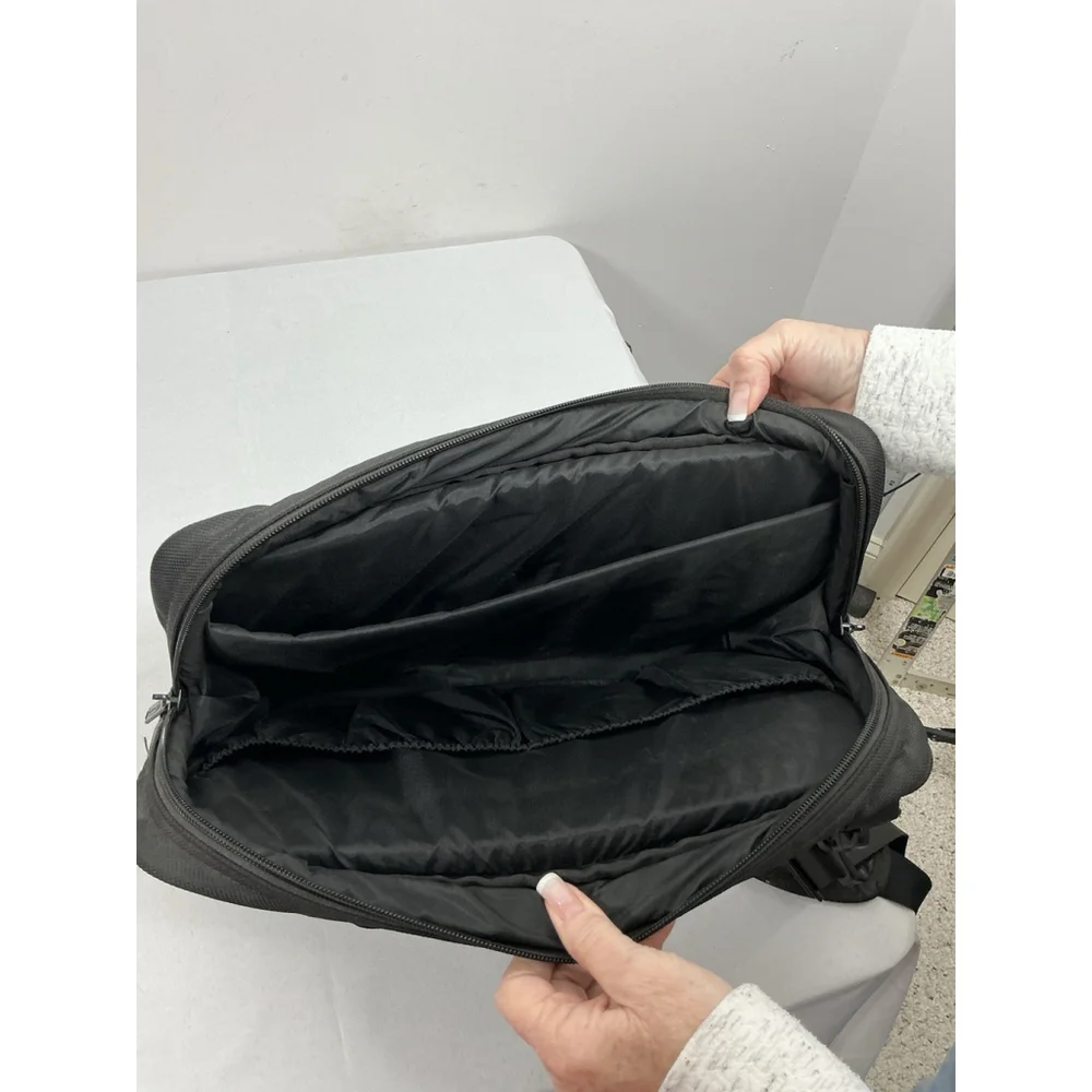 Codi black laptop