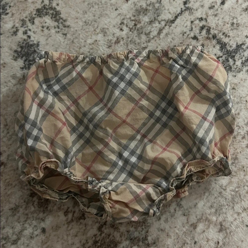 N/A authentic burberry