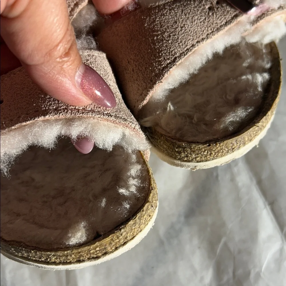 Birkenstock fuzzy slippers perfect