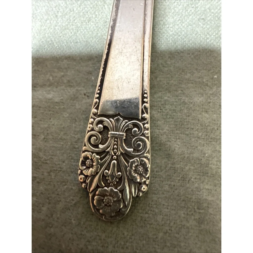 Wm Rogers Silverplate 1954 PRECIOUS  Small Casserole Spoon Original