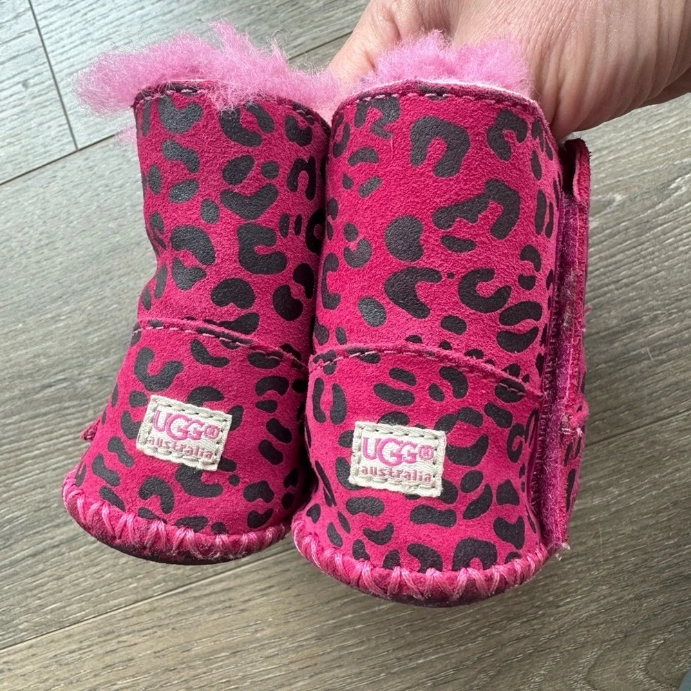 UGG stylish pink