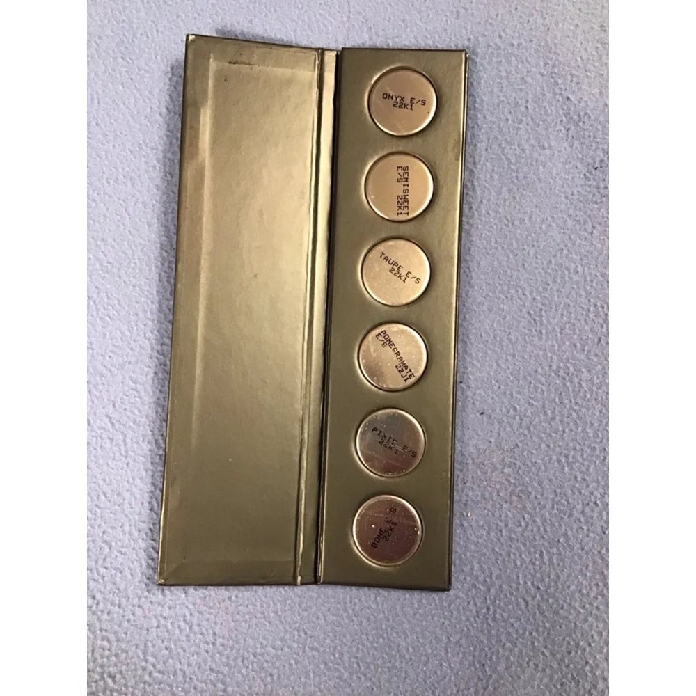 MUD Make-up Designory Eyeshadow Palette Gold Multi-color NEW