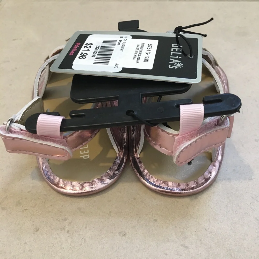 dELiA*s brand new