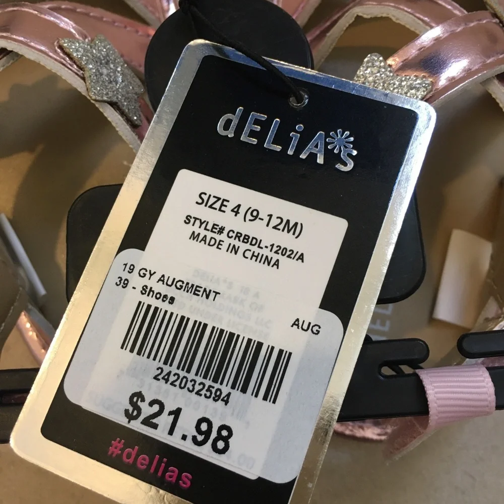 dELiA*s brand new