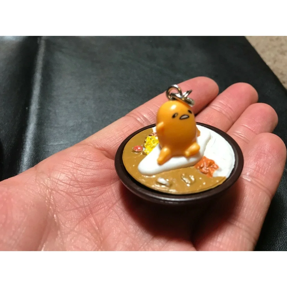 Sanrio Gudetama Curry Keychain