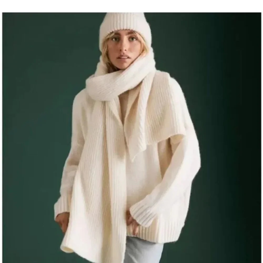 AE77 American Eagle nwt ae77