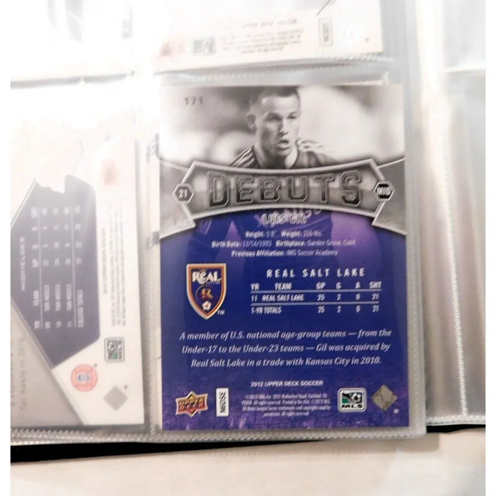 Upper Deck crest cover