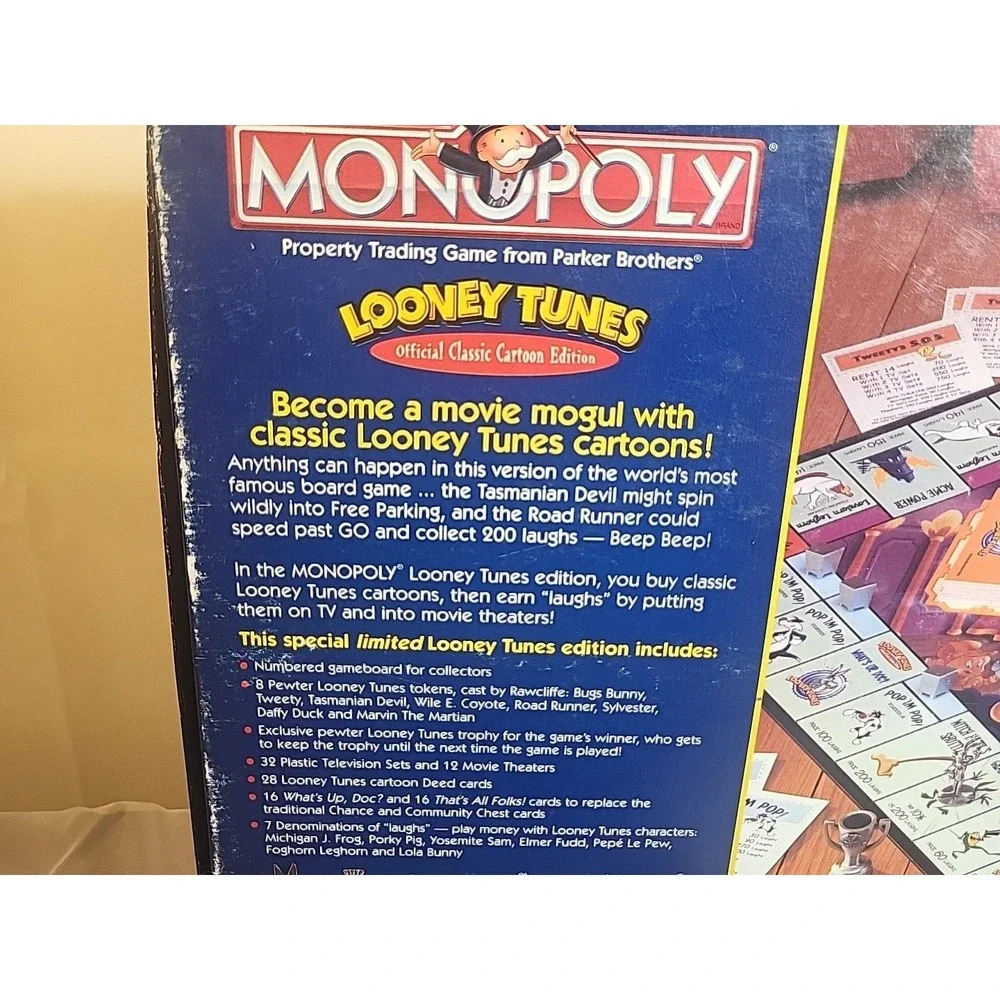 Hasbro 1999 looney