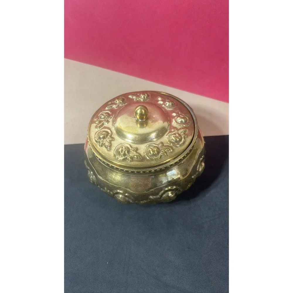 Brass Embossed Floral Round Jewelry Trinket Keepsake Box